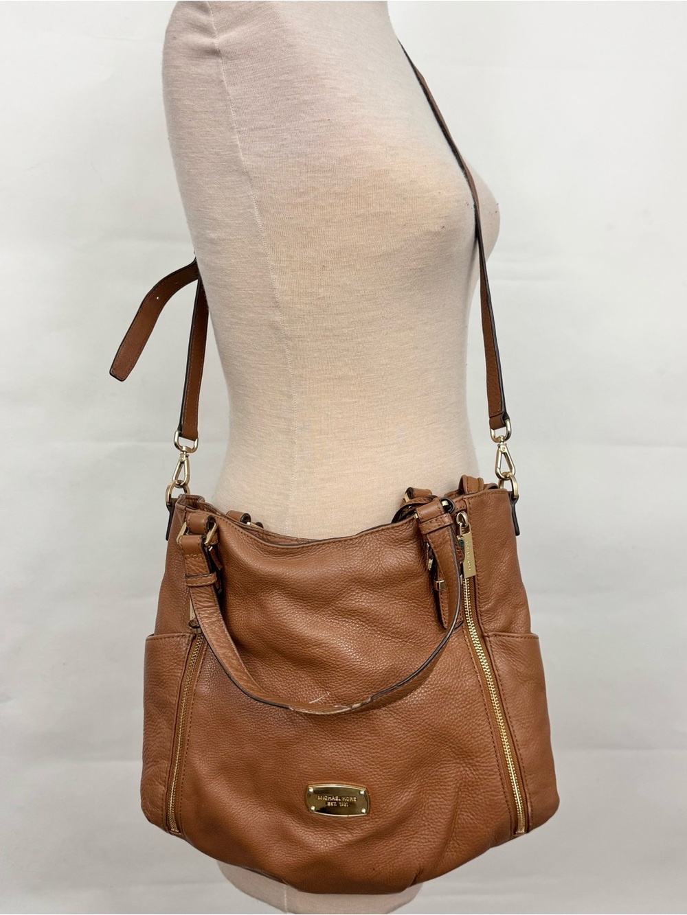 Michael Kors Tan Large Leather Shoulder Crossbody Bag purse